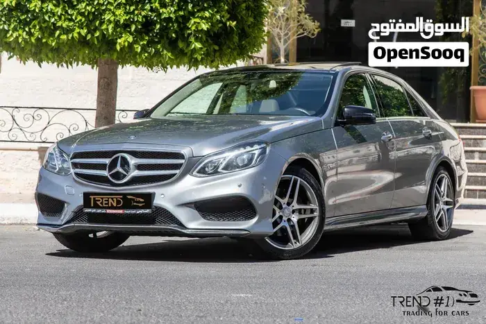 Mercedes-Benz E200