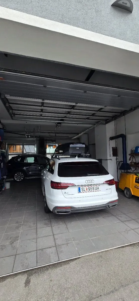 Audi A4 2019 photo 2