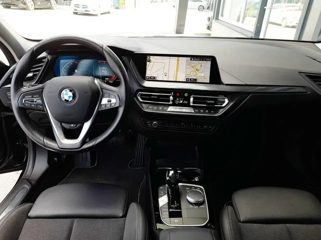 BMW 1 Series 2020 photo 3