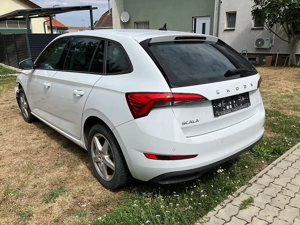 Skoda Scala 2022 photo 3