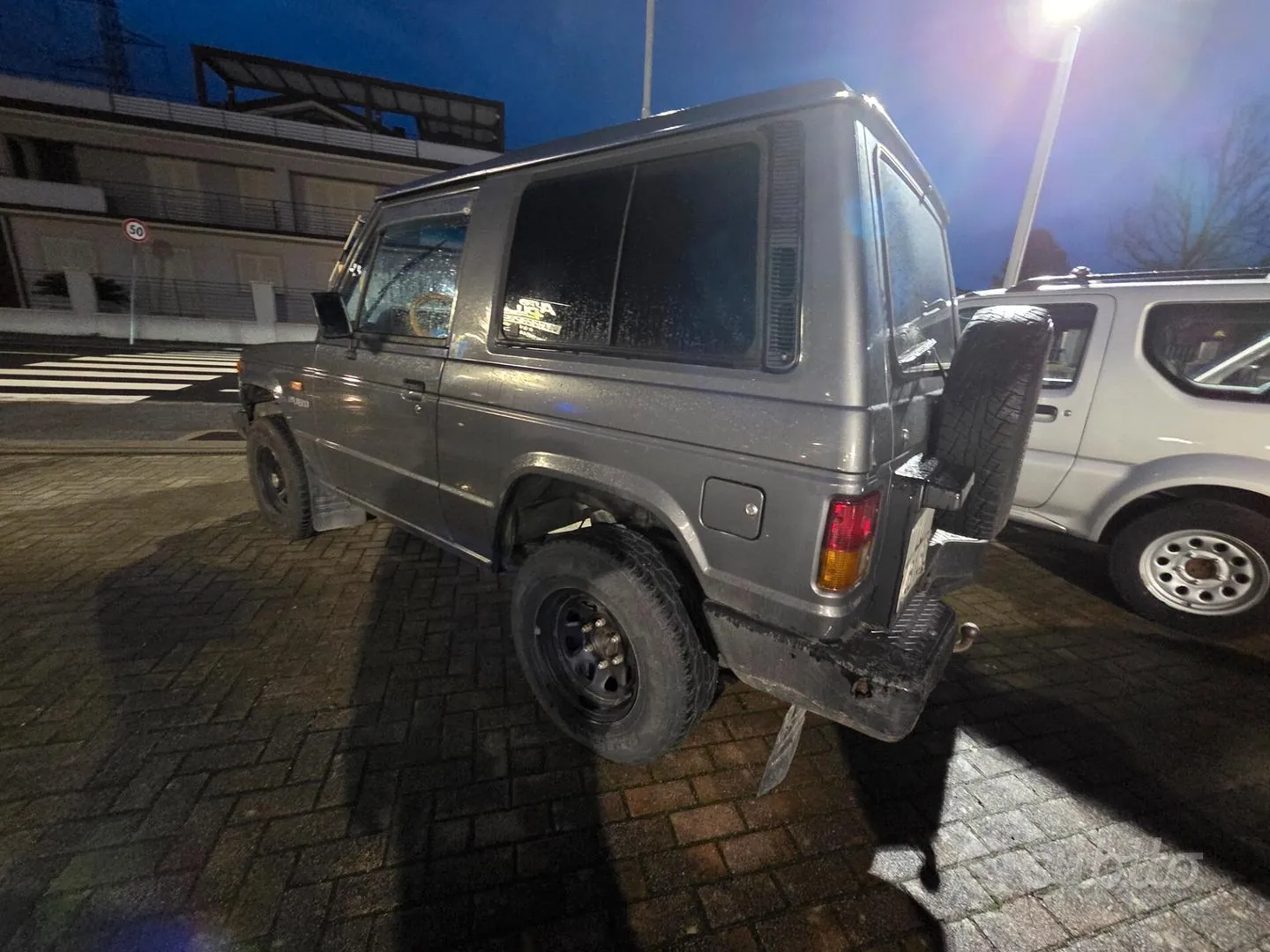 Mitsubishi Pajero 1989 photo 2