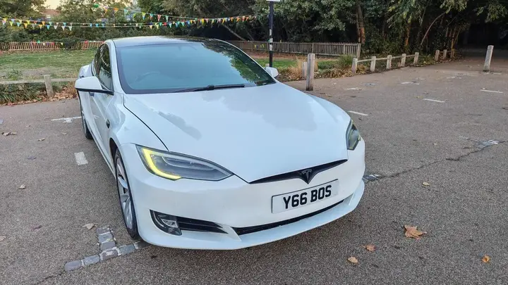 Tesla Model S 2018 photo 2