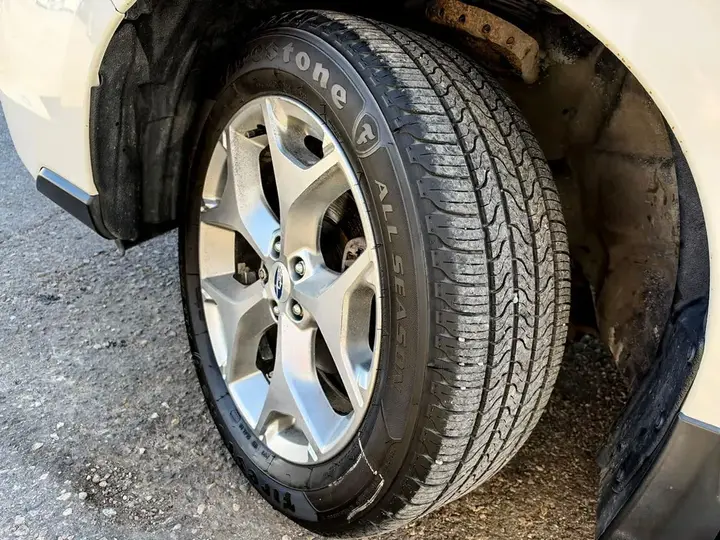 Subaru Forester 2018 photo 2