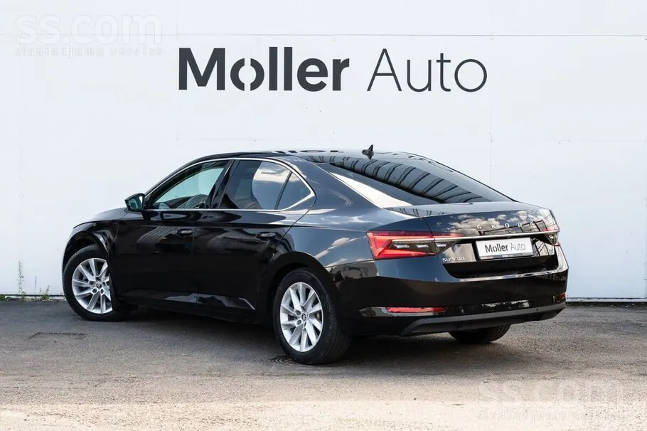 Skoda Superb 2021 photo 3