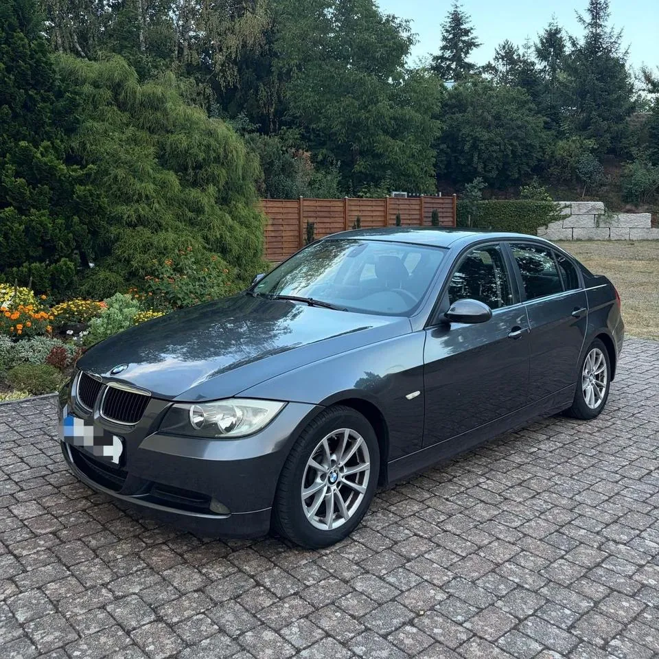 BMW 318I