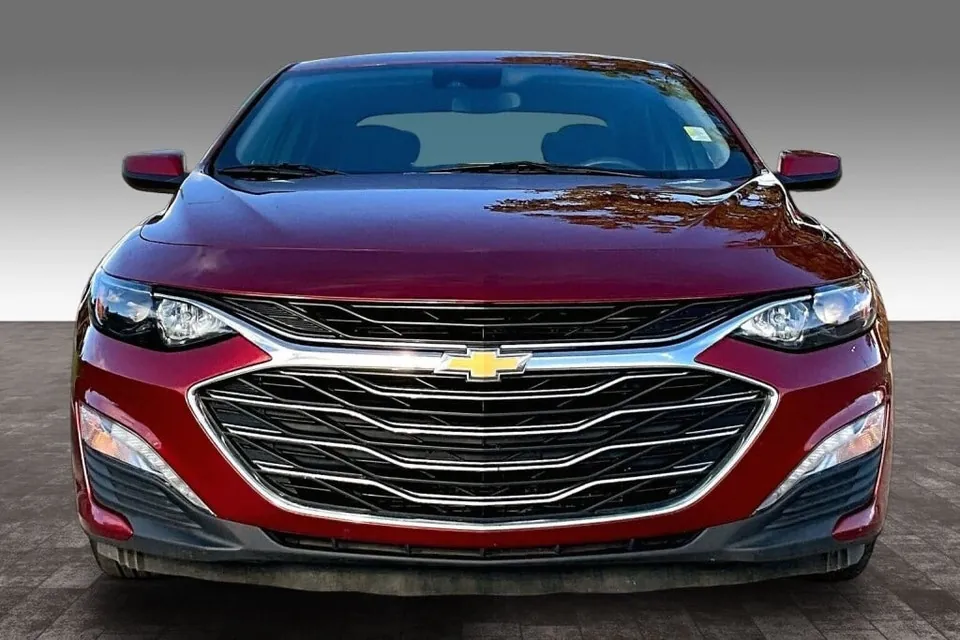 Chevrolet Malibu 2024 photo 3