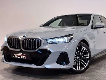 BMW 5 Series 2024 photo 2