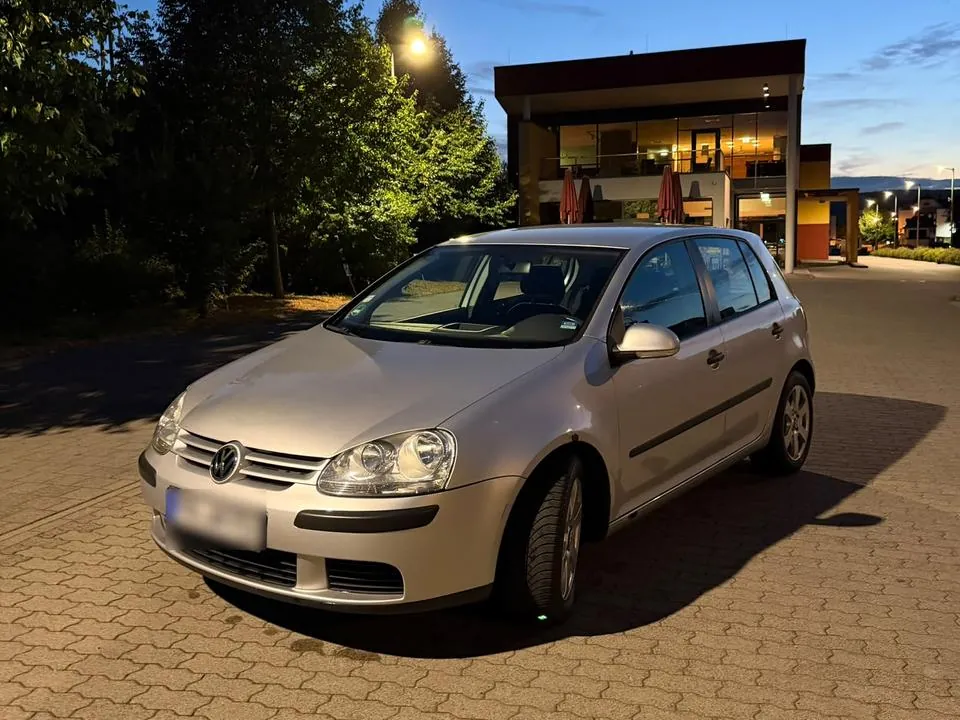 Volkswagen Golf V
