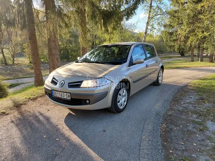 Renault Megane 2008 photo 2
