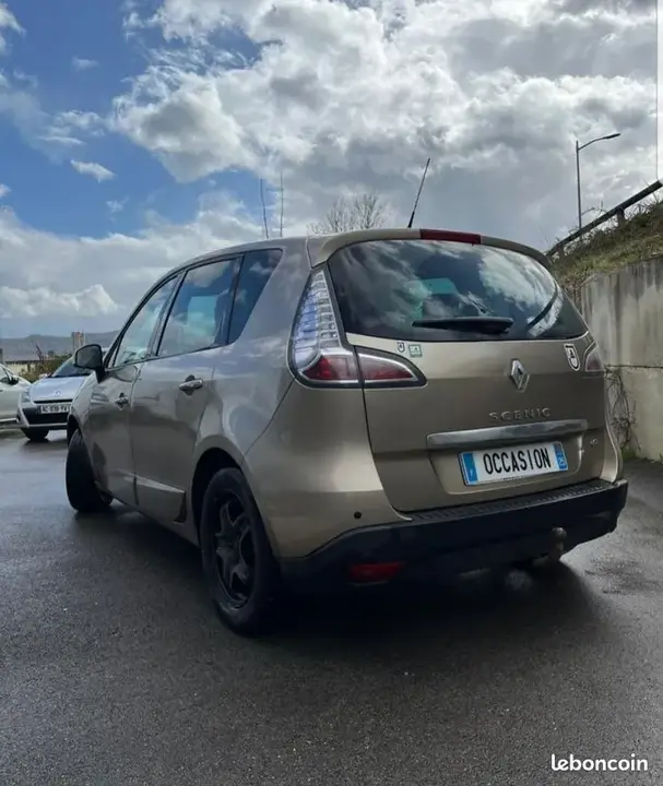 Renault Scenic 2013 photo 3