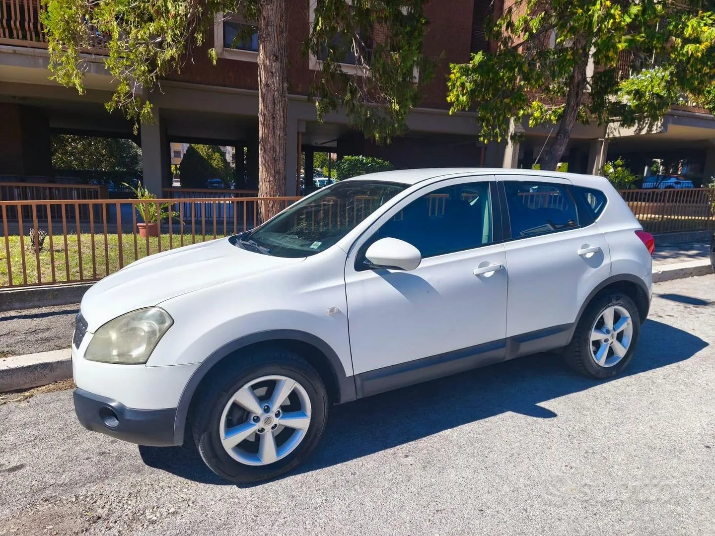 Nissan Qashqai 2008 photo 3