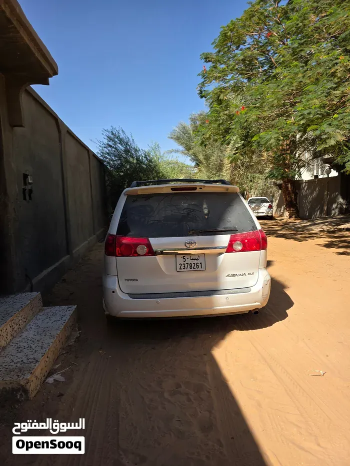 Toyota Sienna 2006 photo 3