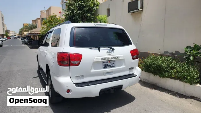 Toyota Sequoia