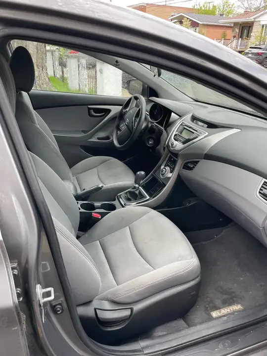 Hyundai Elantra 2012 photo 4