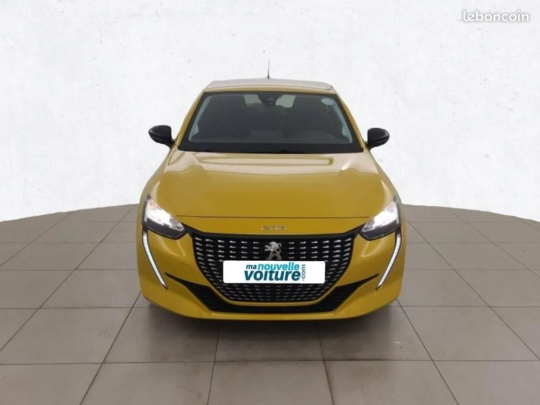 Peugeot 208 2023 photo 2