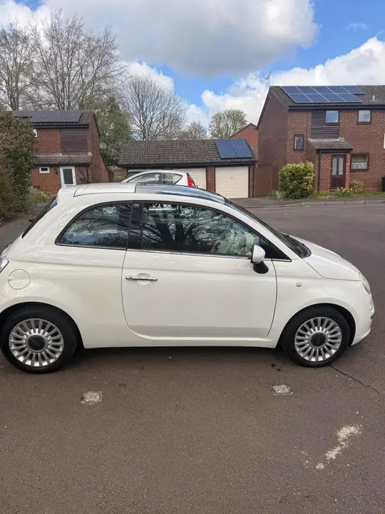 Fiat 500 Lounge 2011 photo 2