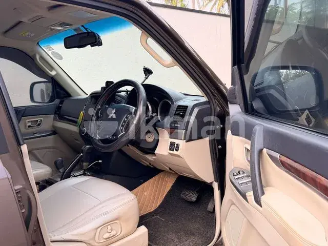 Mitsubishi Montero 2017 photo 5