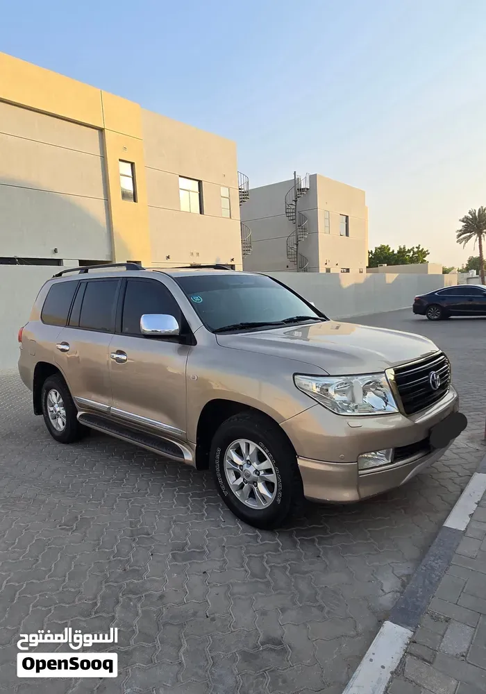 Toyota Land Cruiser 2009 photo 2
