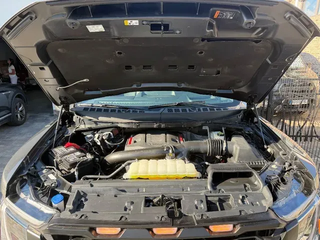 Ford F-150 2025 photo 2