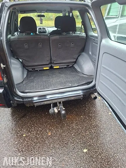 Toyota Rav4 2003 photo 4