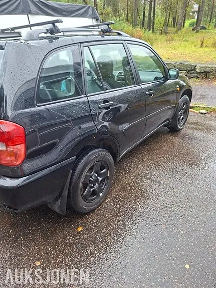 Toyota Rav4 2003 photo 2