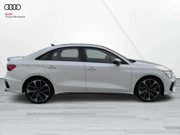 Audi S3 2022 photo 2