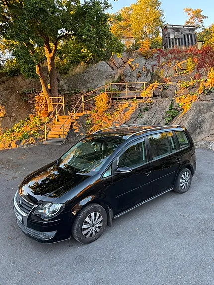 Volkswagen Touran 2010 photo 5