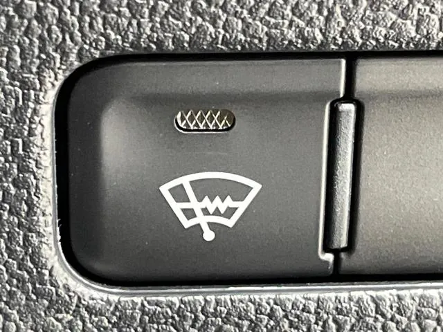 Toyota Prius 2018 photo 3