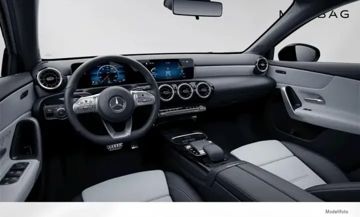 Mercedes-Benz A-Class 2019 photo 3