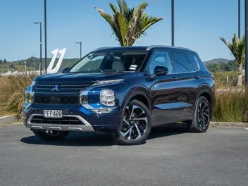 Mitsubishi Outlander 2022 photo 2