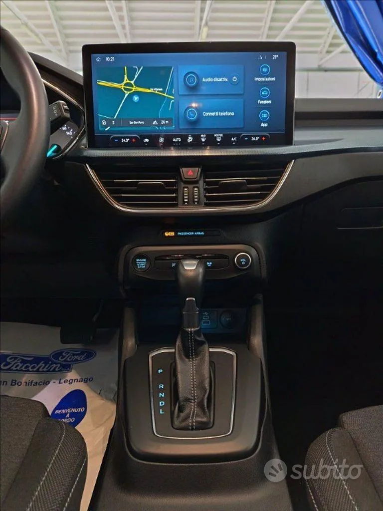 Ford Focus 2023 photo 3