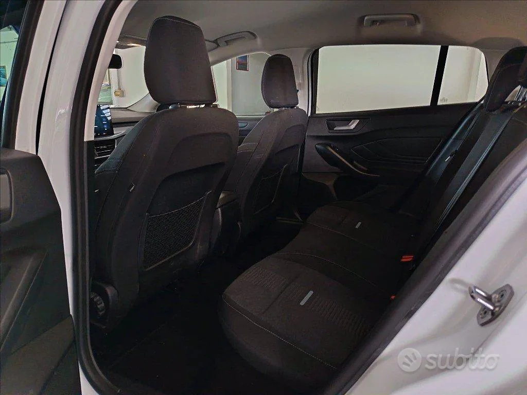 Ford Focus 2023 photo 5