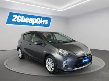 Toyota Aqua 2013 photo 4