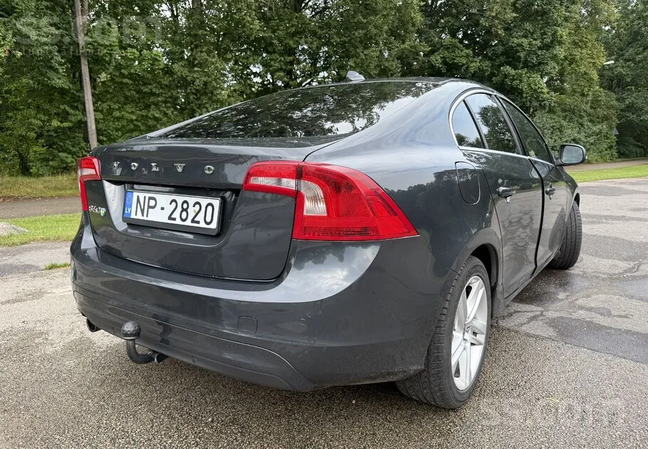 Volvo S60 2014 photo 5