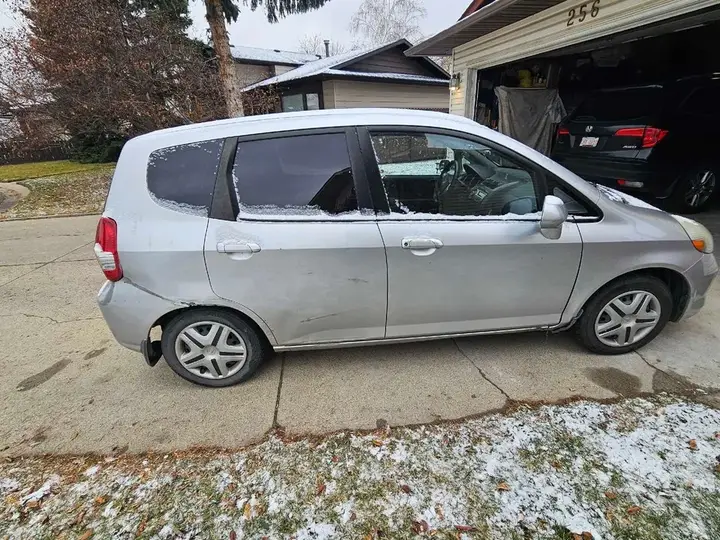 Honda Fit 2007 photo 2