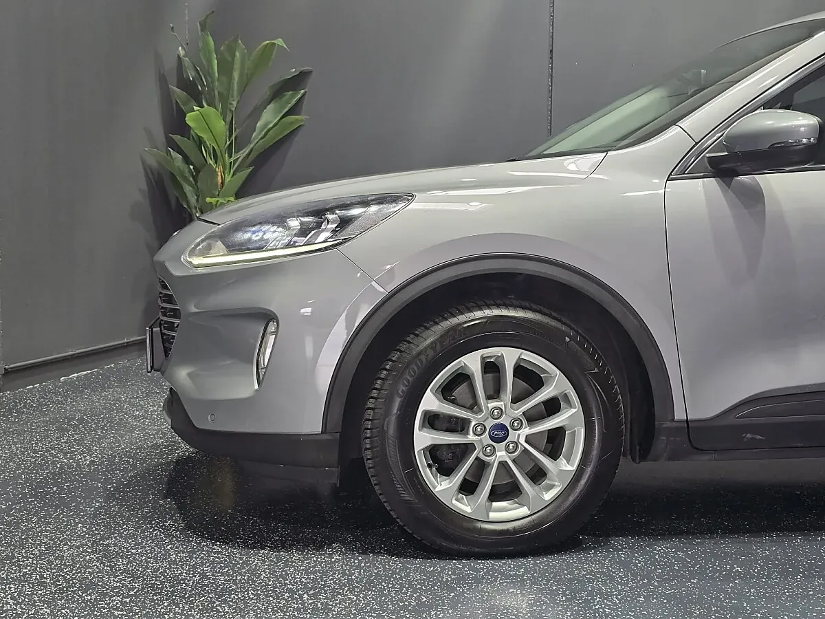 Ford Kuga 2021 photo 3