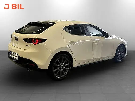 Mazda 3 2023 photo 3
