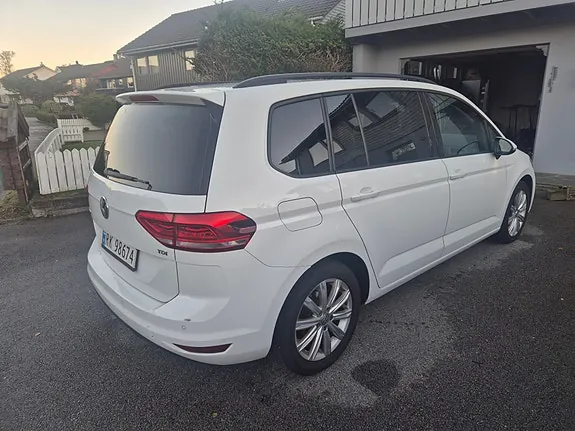 Volkswagen Touran 2016 photo 4