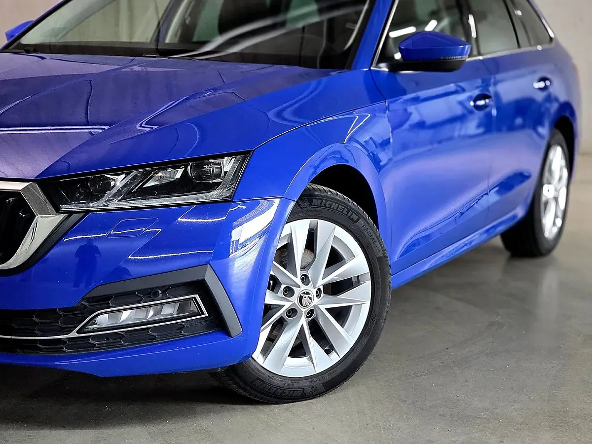 Skoda Octavia 2023 photo 3