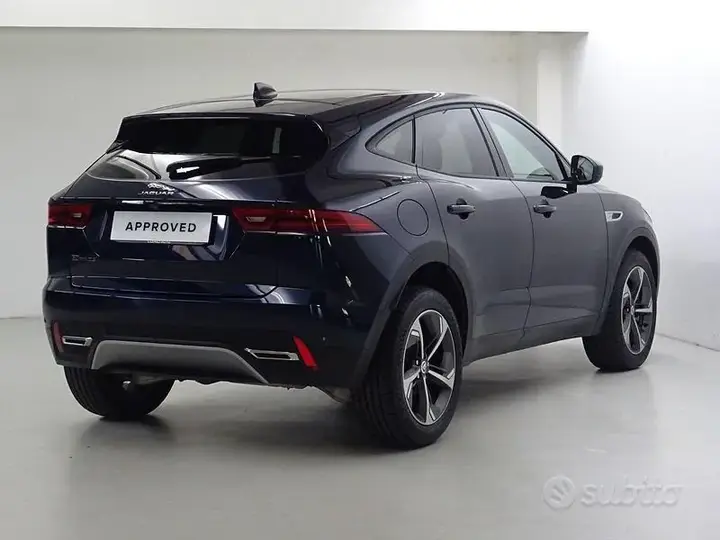 Jaguar E-Pace 2022 photo 2