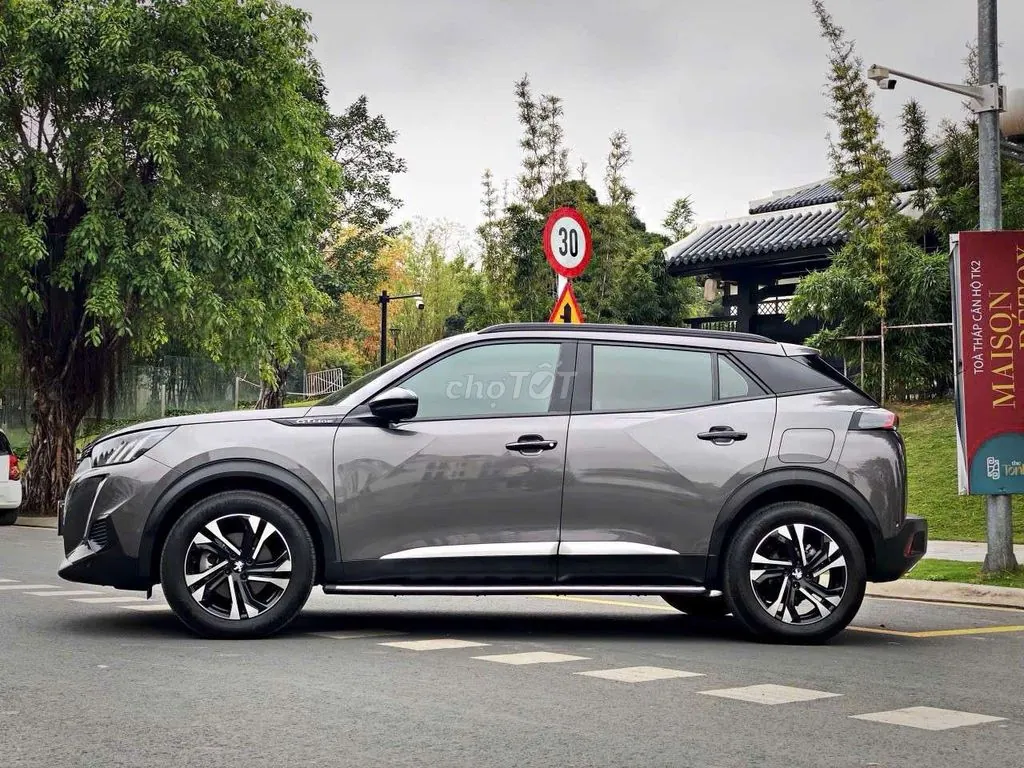 Peugeot 2008 2021 photo 4