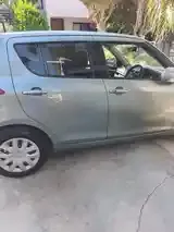 Suzuki Swift 2012 photo 4