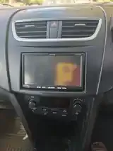 Suzuki Swift 2012 photo 5