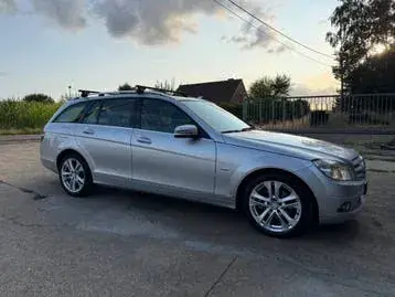 Mercedes-Benz C200