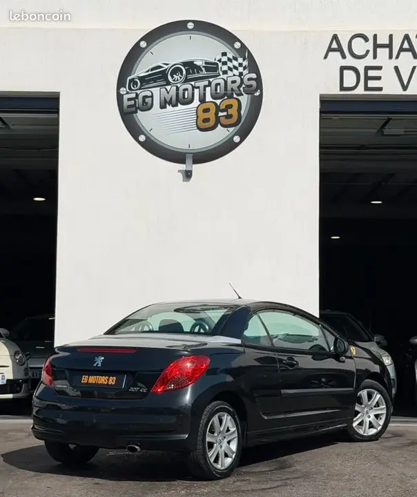 Peugeot 207 2008 photo 2