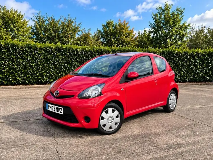 Toyota Aygo 2013 photo 2