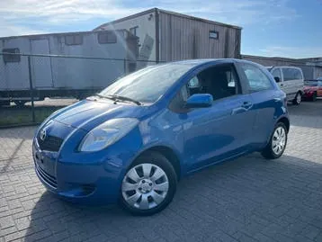 Toyota Yaris 2006 photo 2