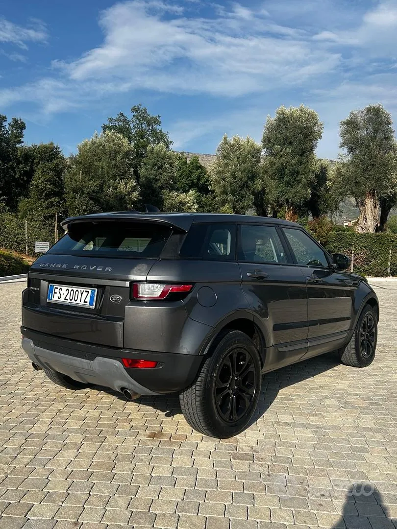 Land Rover Range Rover Evoque 2018 photo 5