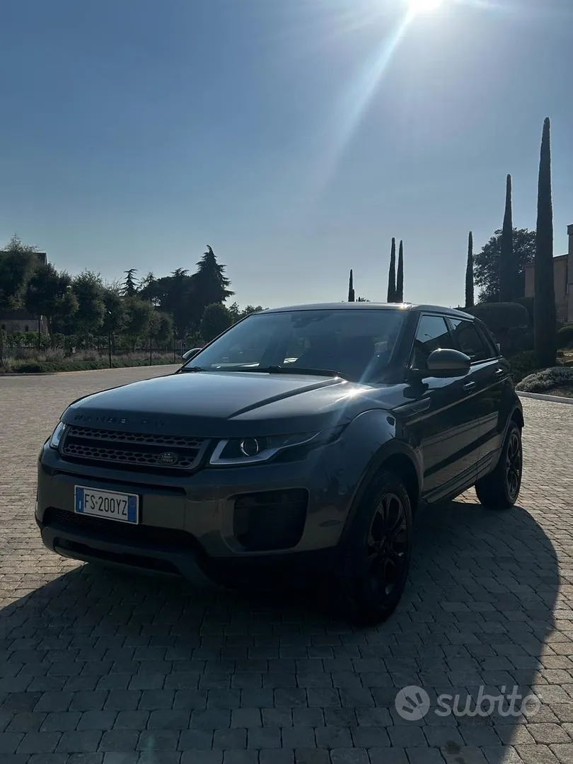 Land Rover Range Rover Evoque 2018 photo 2