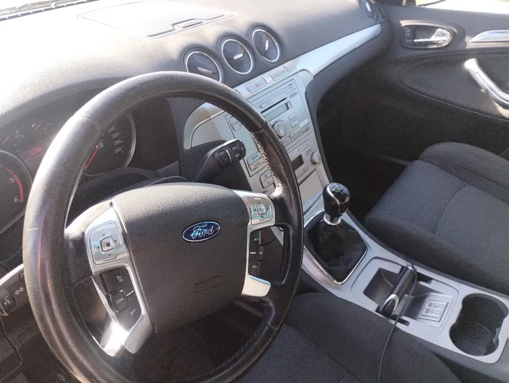 Ford S-Max 2007 photo 2